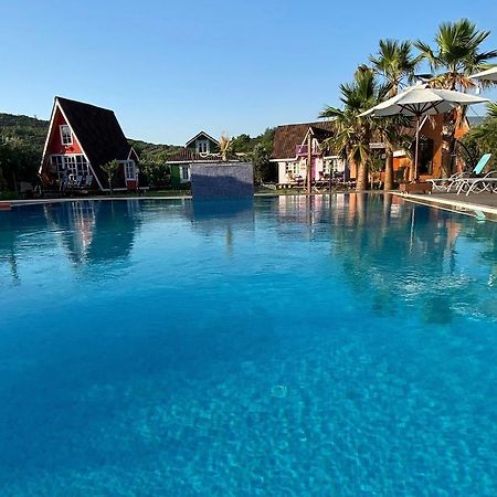 Seyyah Cafe Bungalows Aliaga Esterno foto