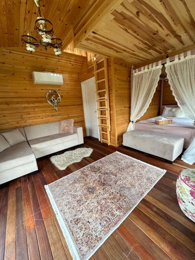 Seyyah Cafe Bungalows Aliaga Esterno foto